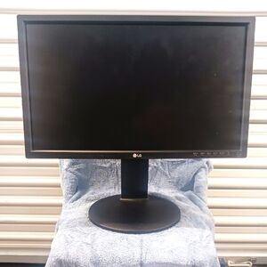LG monitor